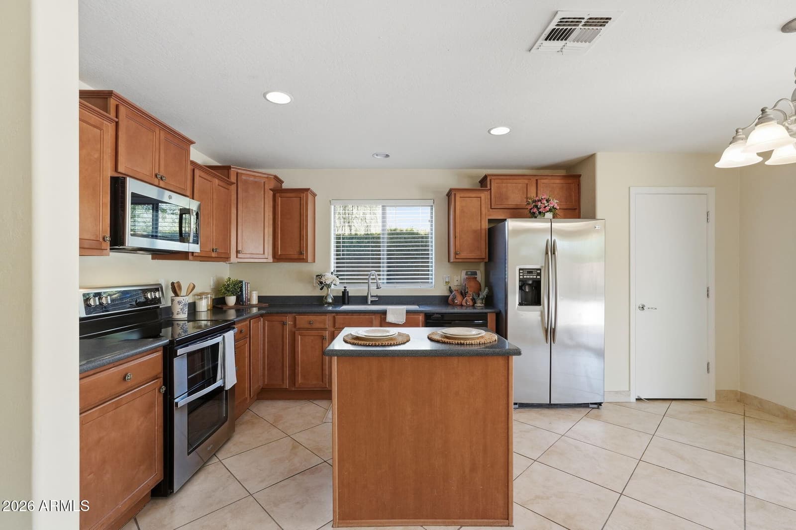 4738 W Juniper Avenue, Coolidge, AZ 85128 — photo 17 of 51