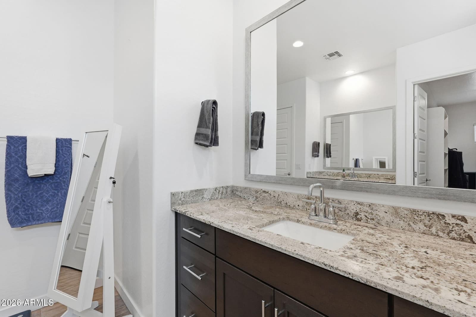 3937 W Estes Way, Laveen, AZ 85339 — photo 11 of 34
