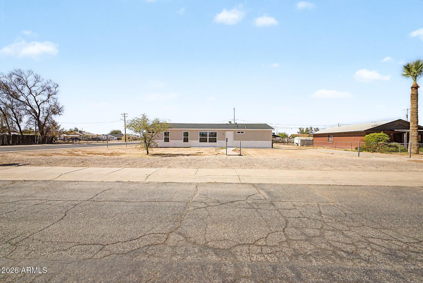 280 W Seagoe Avenue, Coolidge, AZ 85128 — photo 5 of 32