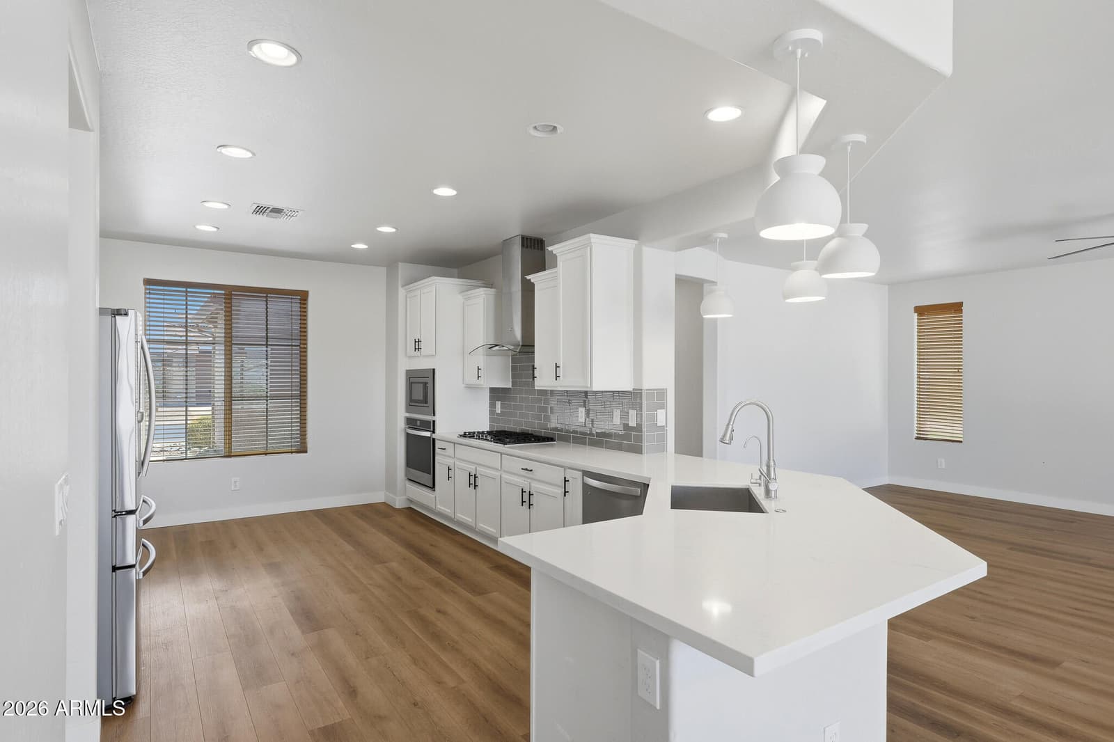 25548 N 104th Drive, Peoria, AZ 85383 — photo 3 of 40