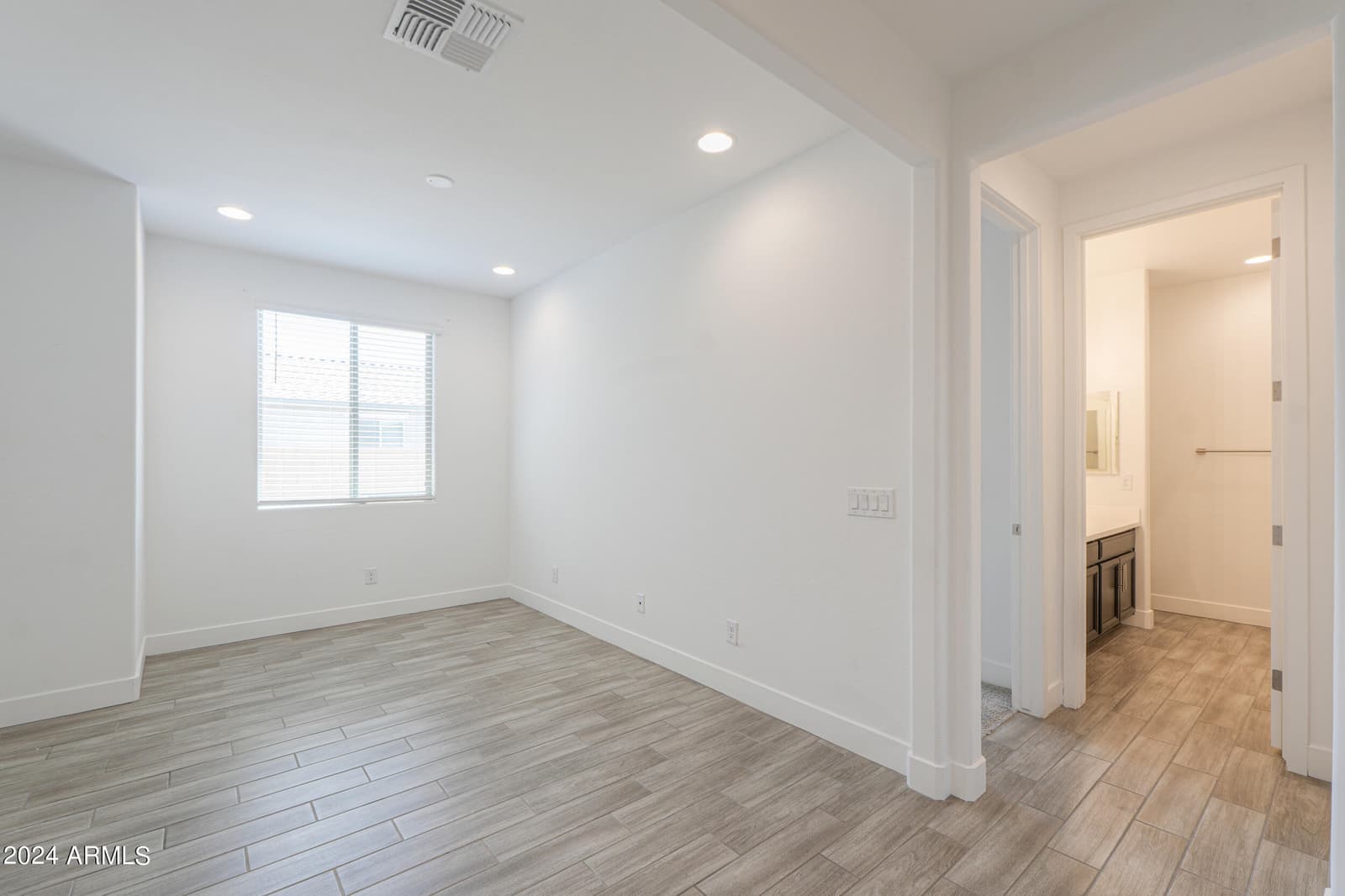1249 E Silver Reef Drive, Casa Grande, AZ 85122 — photo 11 of 29