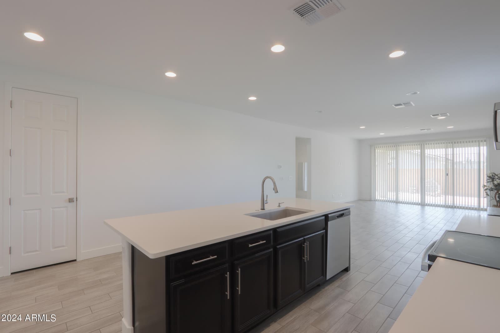 1249 E Silver Reef Drive, Casa Grande, AZ 85122 — photo 17 of 29