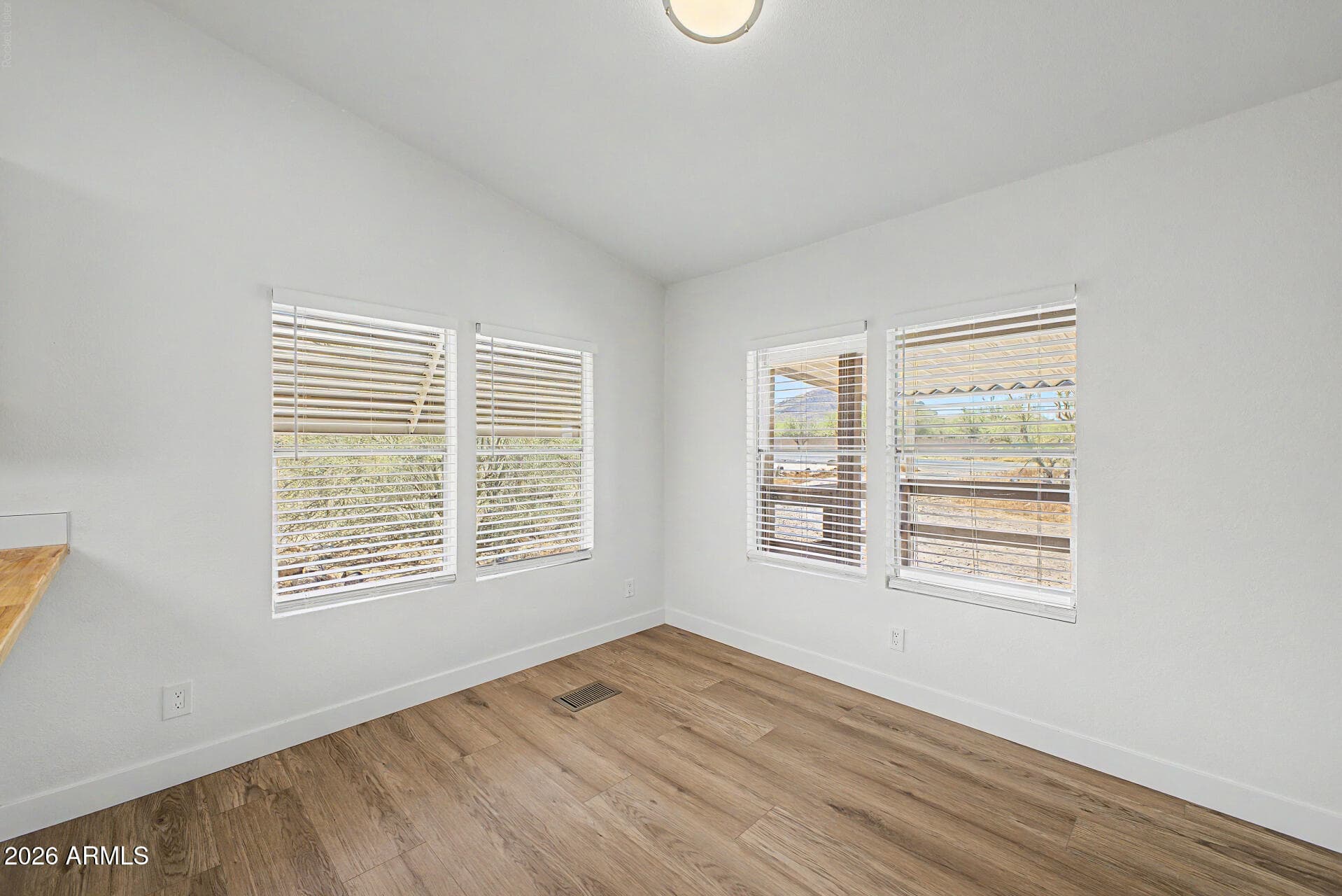 1628 E CIRCLE MOUNTAIN Road, New River, AZ 85087 — photo 11 of 52