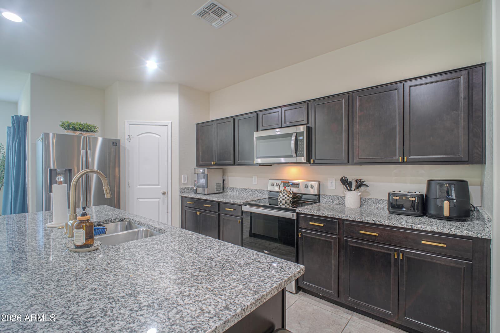 36609 W SANTA BARBARA Avenue, Maricopa, AZ 85138 — photo 10 of 51