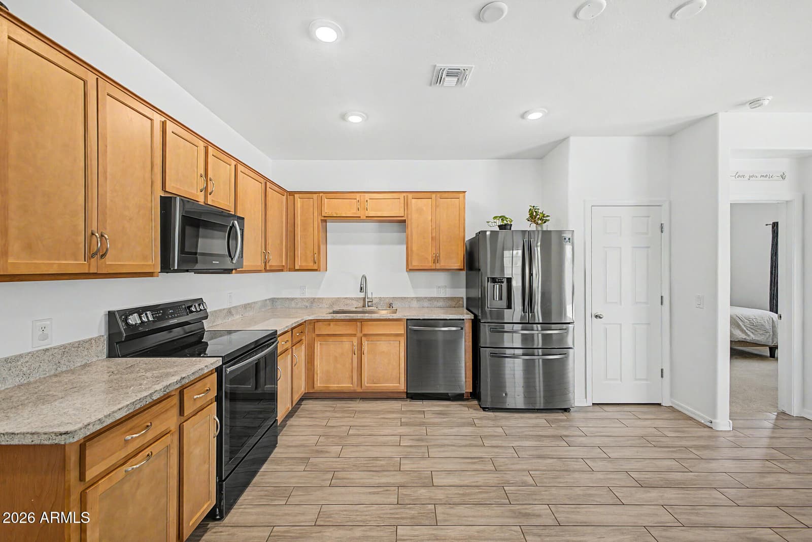 148 E ATLANTIC Drive, Casa Grande, AZ 85122 — photo 13 of 28