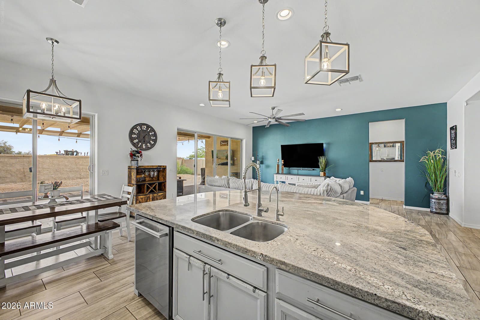 7521 S WOODCHUTE Drive, Gold Canyon, AZ 85118 — photo 5 of 39