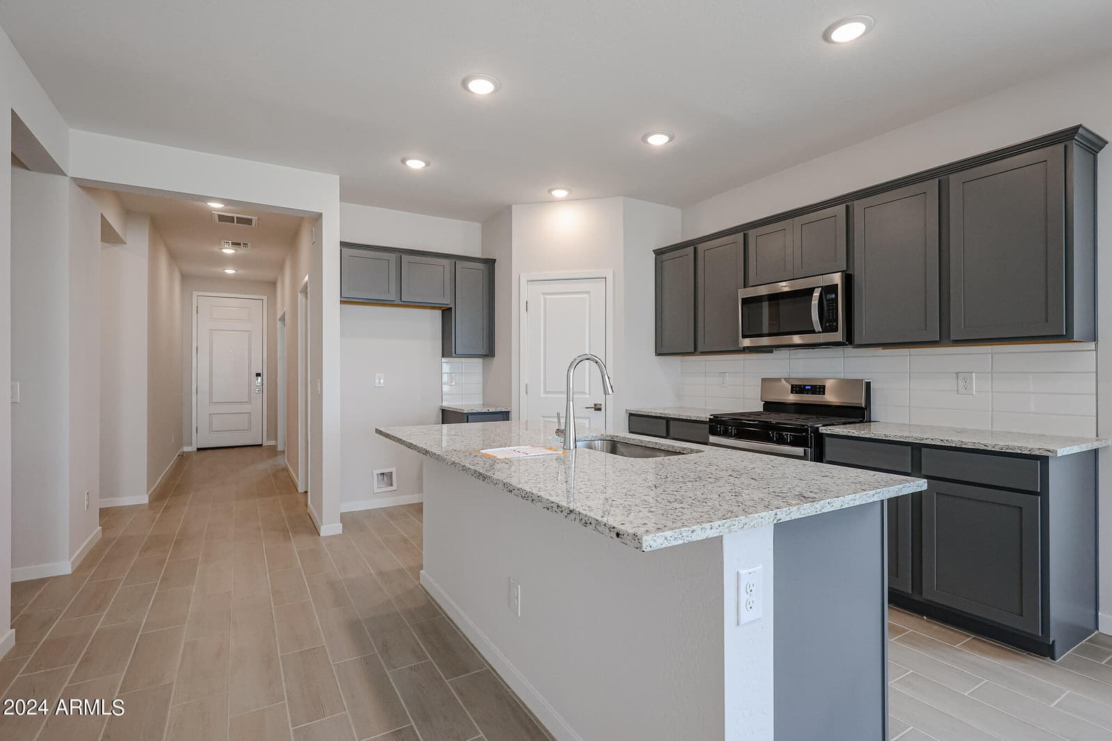 40045 W WOLF Drive, Maricopa, AZ 85138 — photo 4 of 32