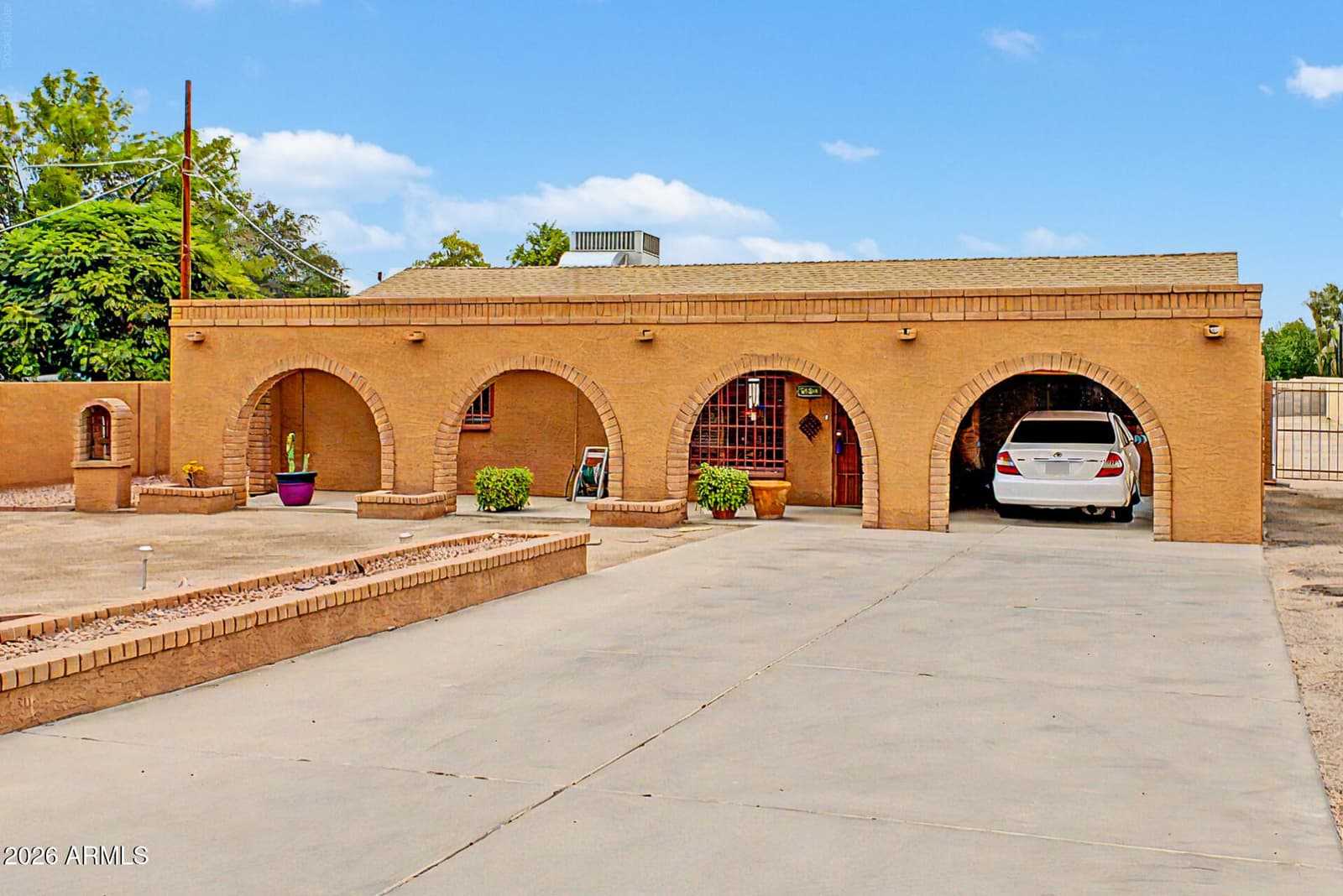502 W SOUTHERN Avenue, Phoenix, AZ 85041 — photo 12 of 22