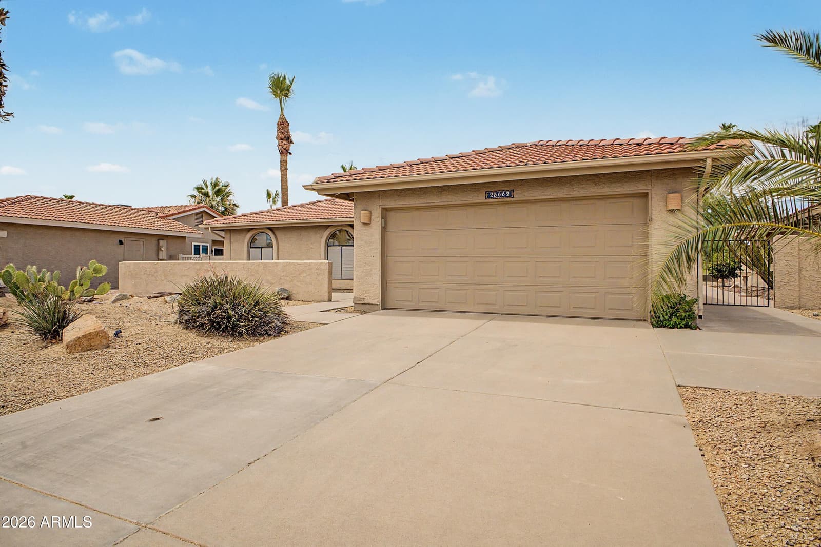 25662 S BRENTWOOD Drive, Sun Lakes, AZ 85248 — photo 2 of 39