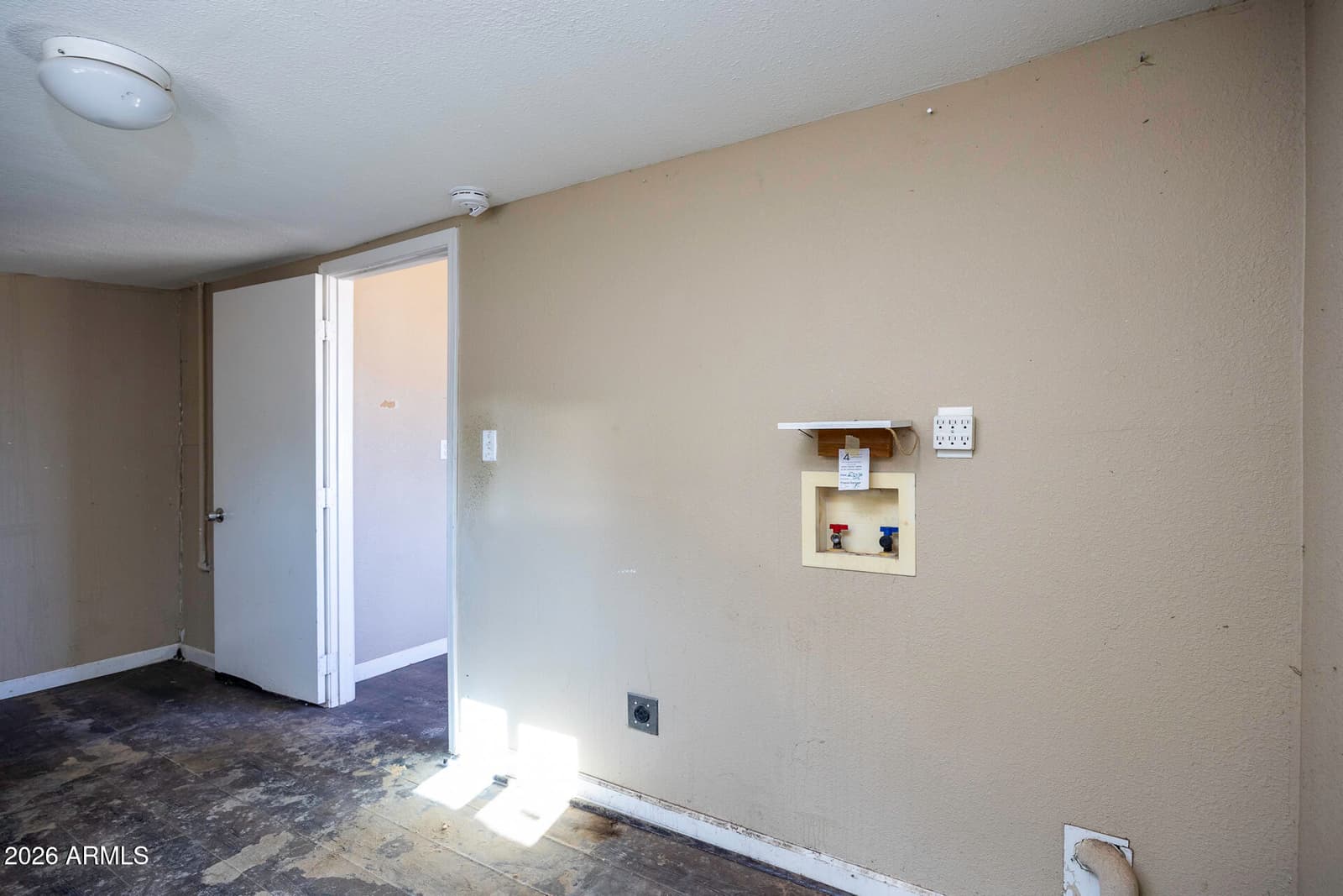 548 W DEWEY Avenue, Coolidge, AZ 85128 — photo 12 of 25