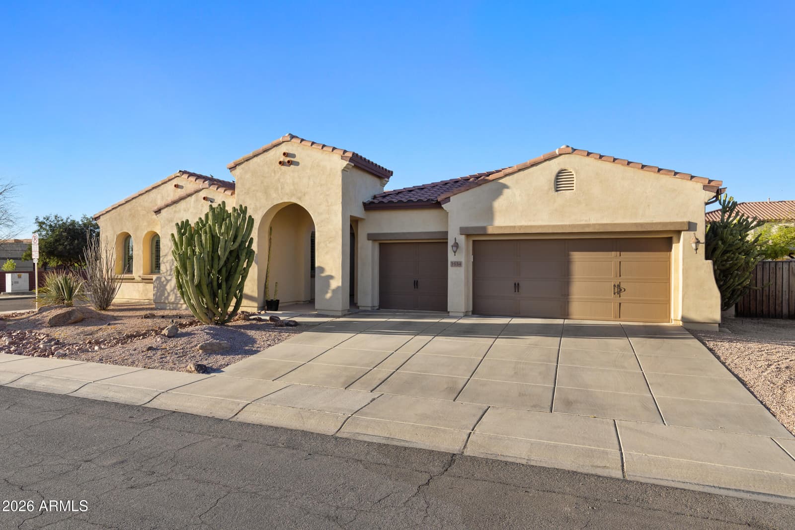 3534 E TONTO Place, Chandler, AZ 85249 — photo 3 of 66