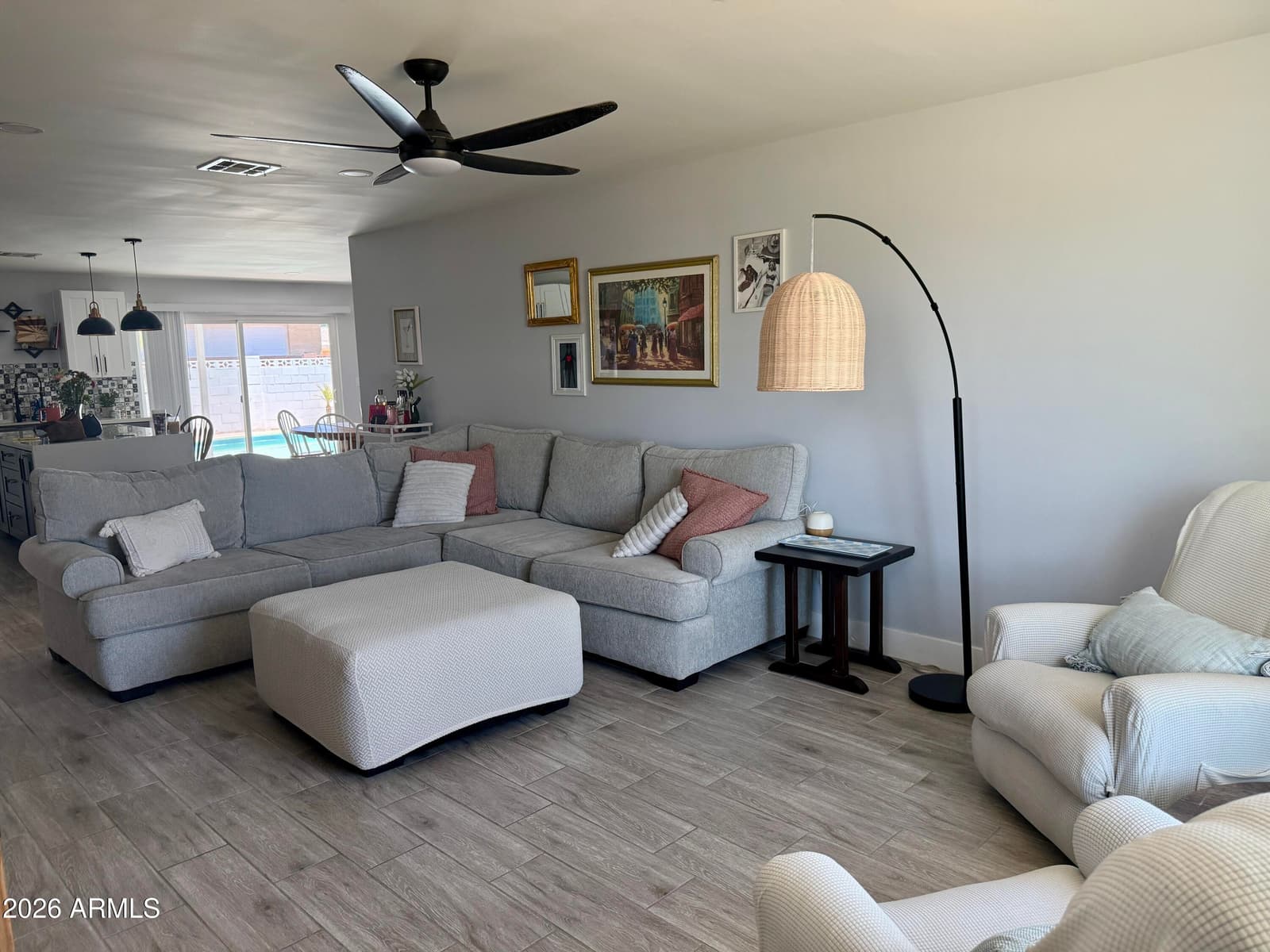 326 E PEBBLE BEACH Drive, Tempe, AZ 85282 — photo 2 of 25