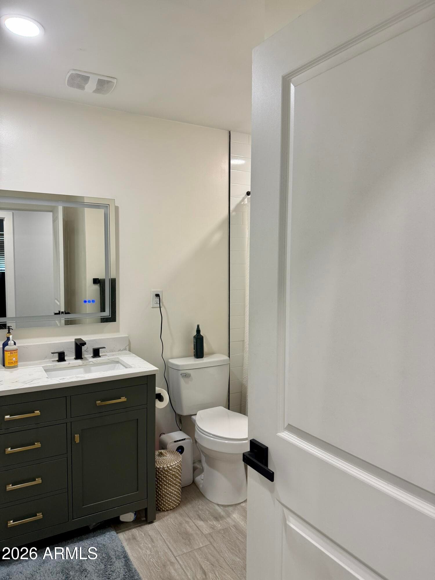 326 E PEBBLE BEACH Drive, Tempe, AZ 85282 — photo 14 of 25