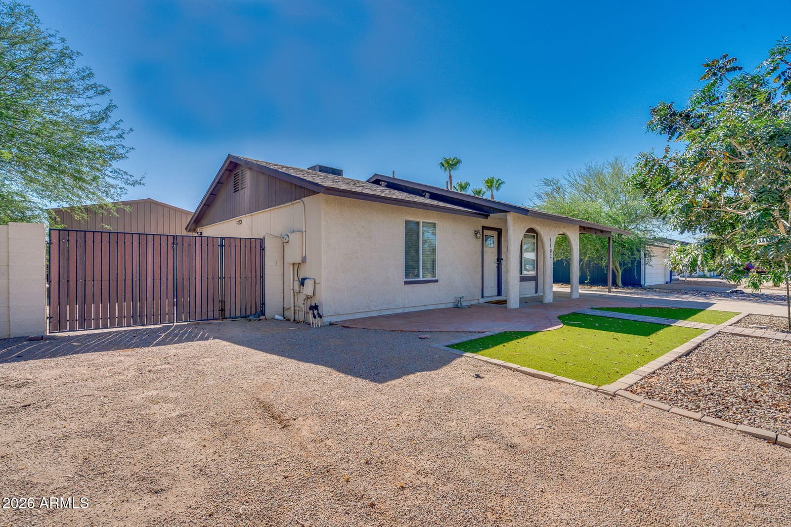 2802 N PENNINGTON Drive, Chandler, AZ 85224 — photo 4 of 29