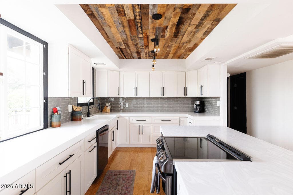 8525 E PECOS Lane, Scottsdale, AZ 85250 — photo 6 of 55