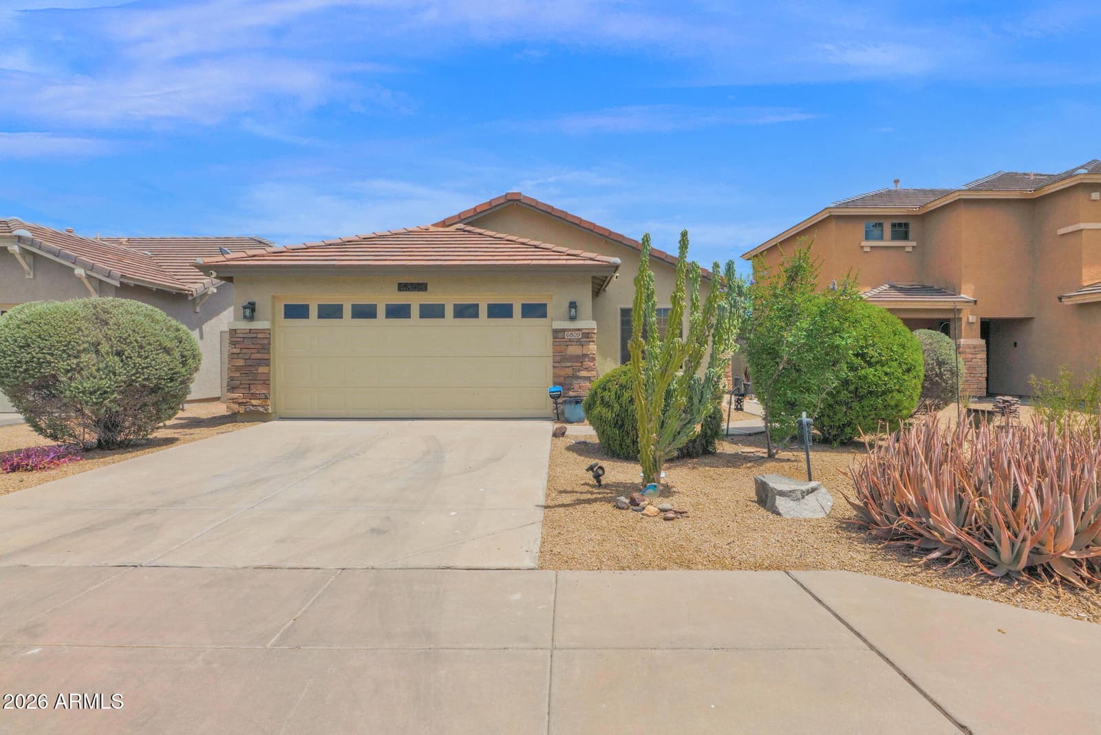 6809 W DESERT Lane, Laveen, AZ 85339 — photo 7 of 36