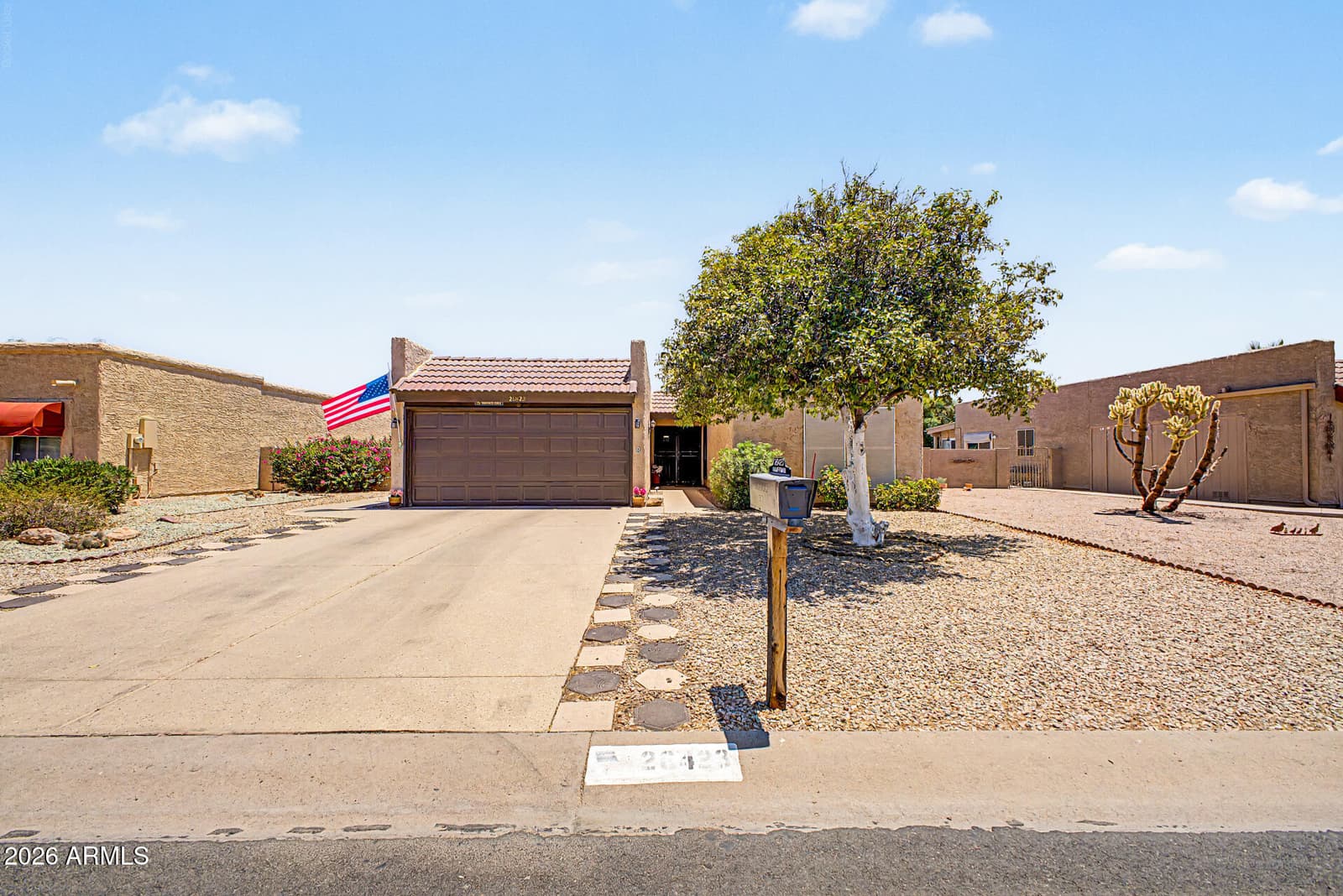 26423 S SNEAD Drive, Sun Lakes, AZ 85248 — photo 1 of 24