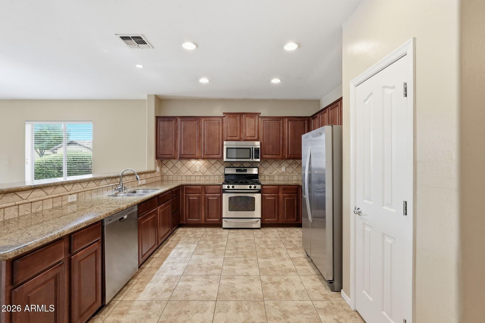 4081 S Pinnacle Place, Chandler, AZ 85249 — photo 14 of 45