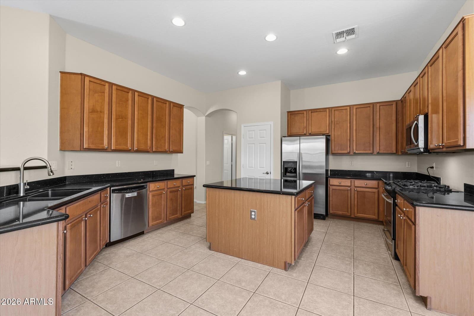 2619 E Hazeltine Way, Chandler, AZ 85249 — photo 13 of 35