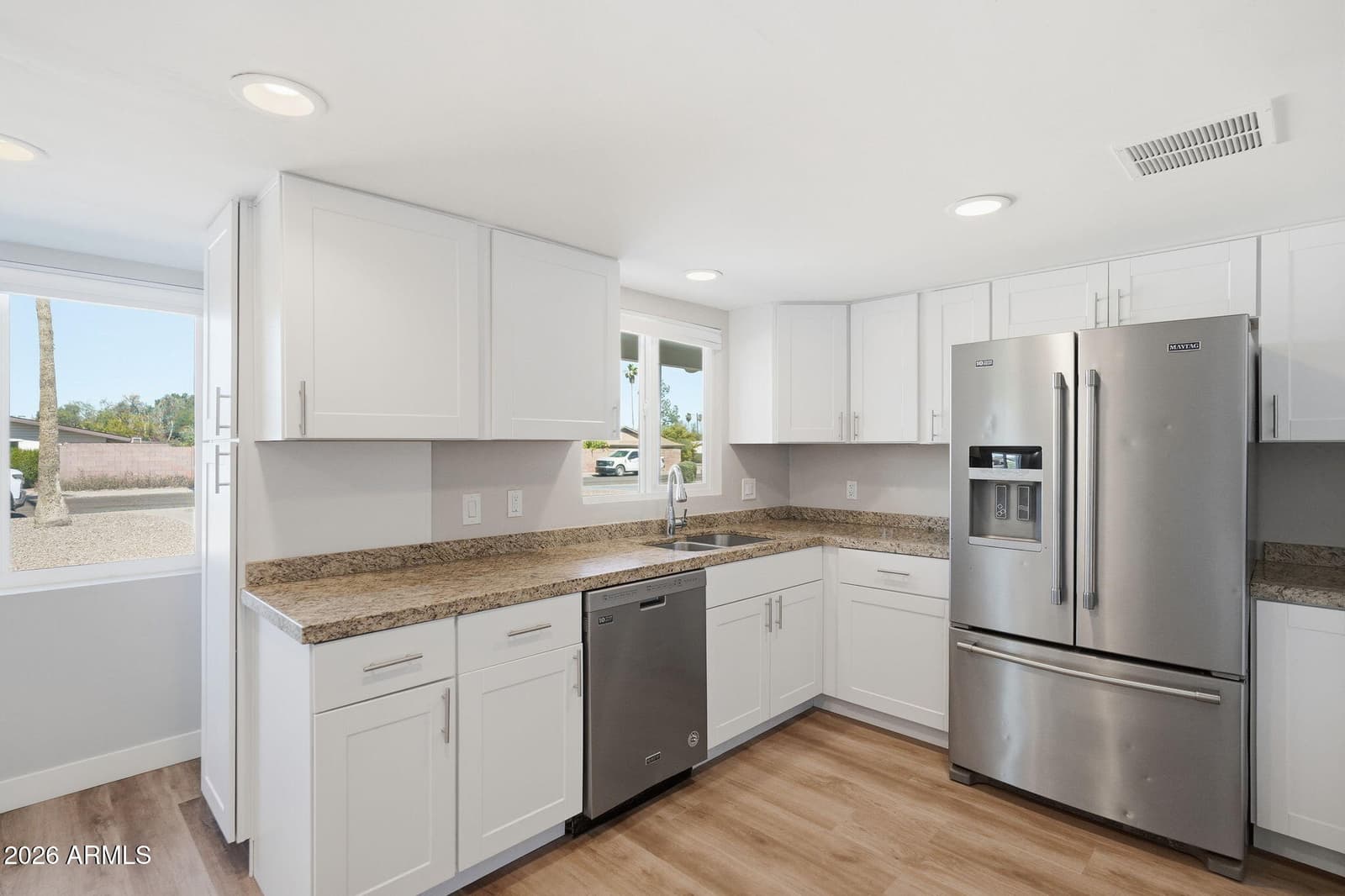 2515 S PALM Drive, Tempe, AZ 85282 — photo 24 of 56