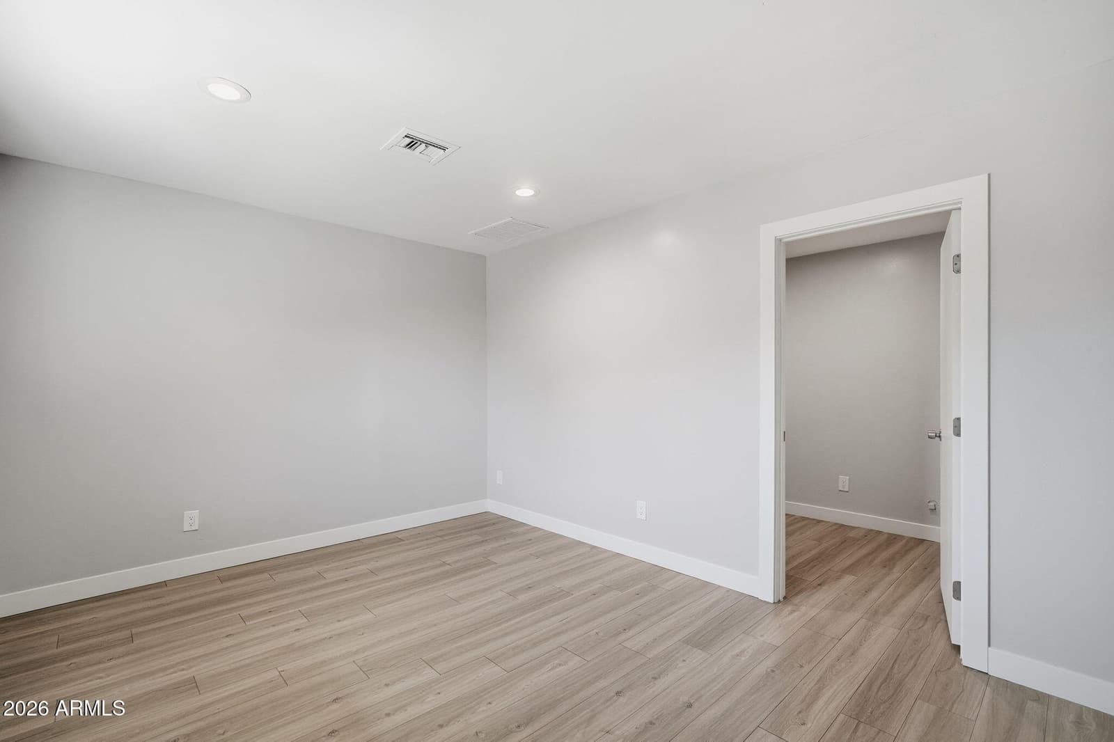 2515 S PALM Drive, Tempe, AZ 85282 — photo 36 of 56