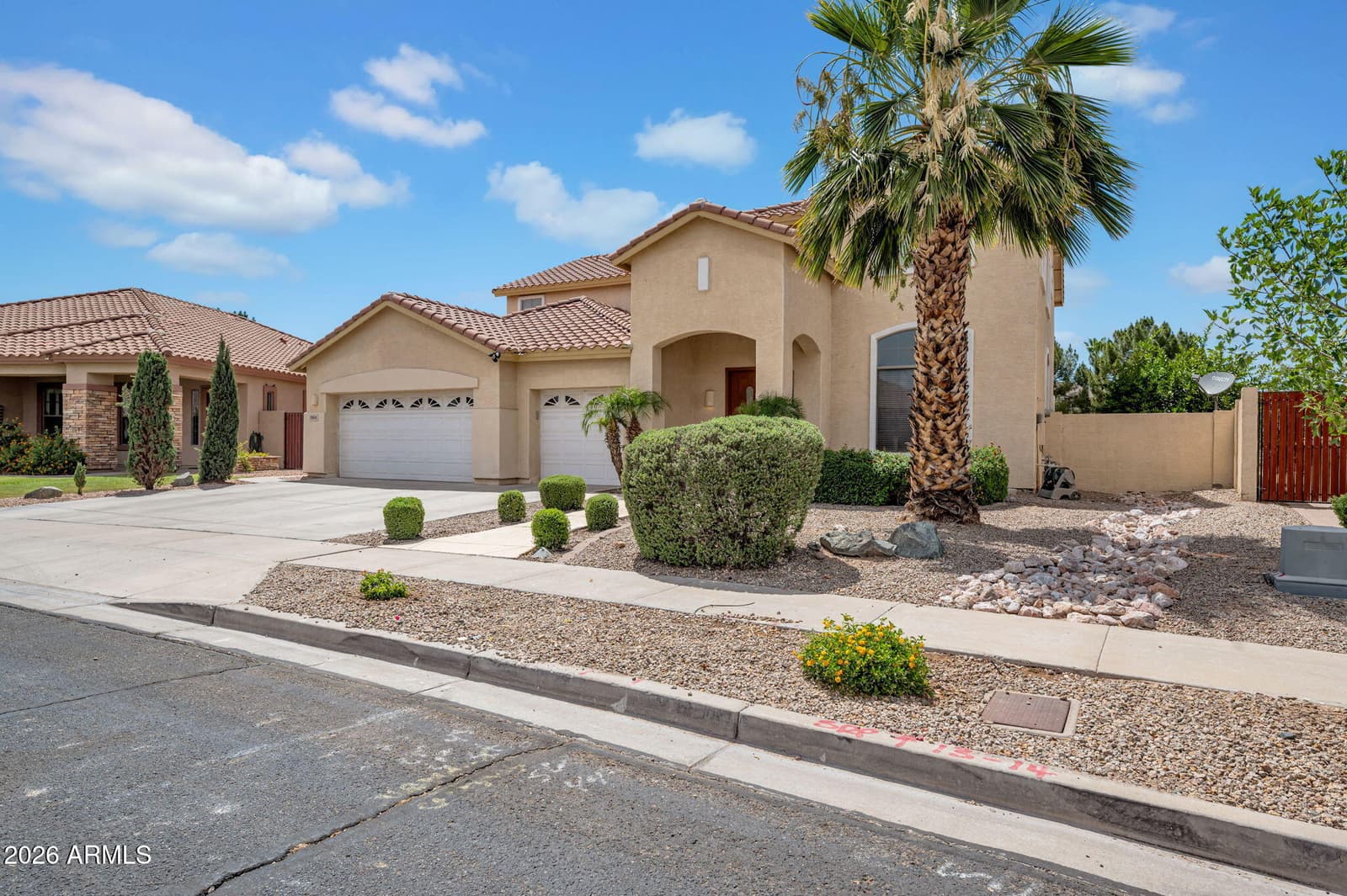 7604 N 87th Drive, Glendale, AZ 85305 — photo 2 of 33