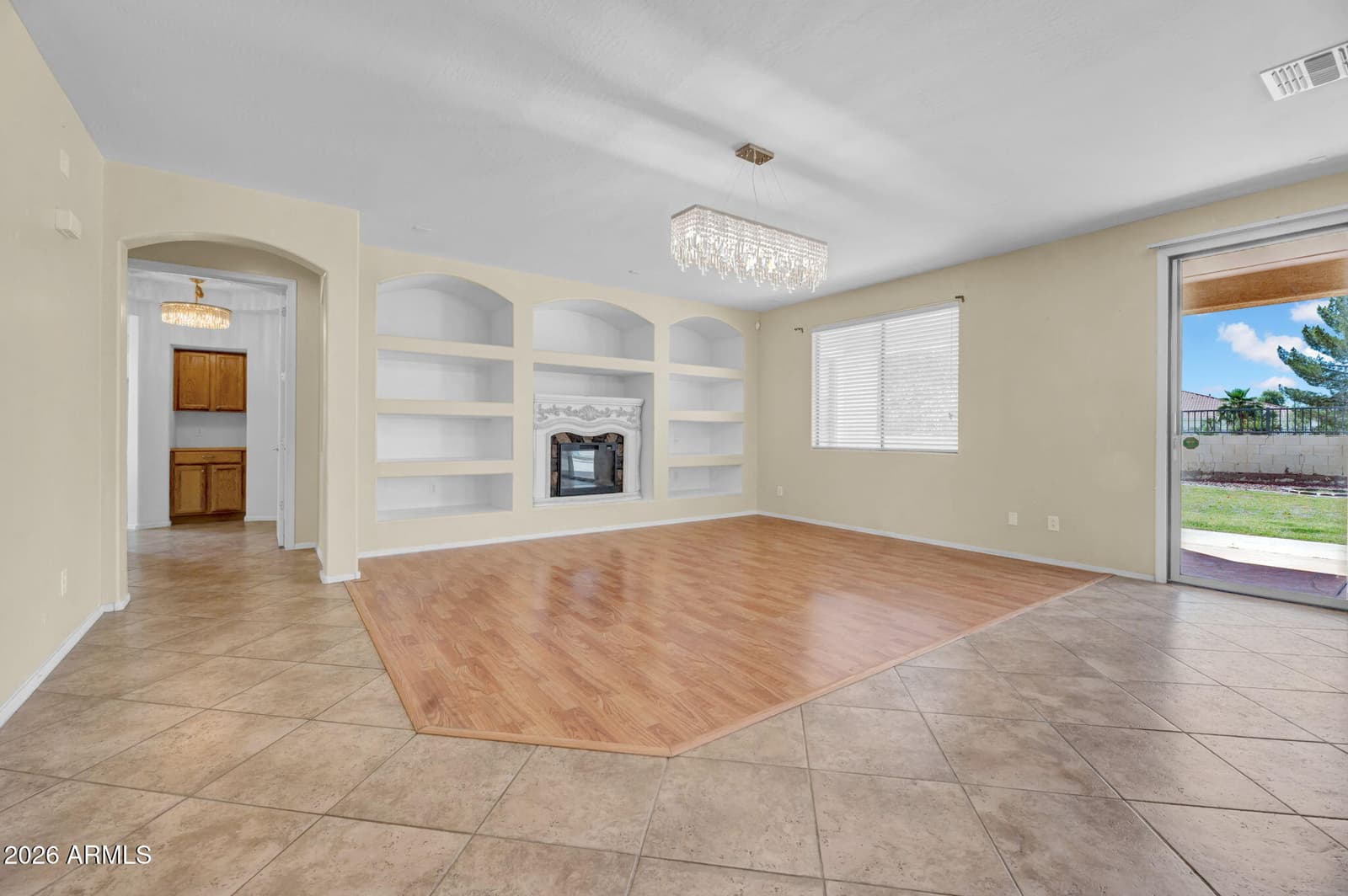 7604 N 87th Drive, Glendale, AZ 85305 — photo 12 of 33