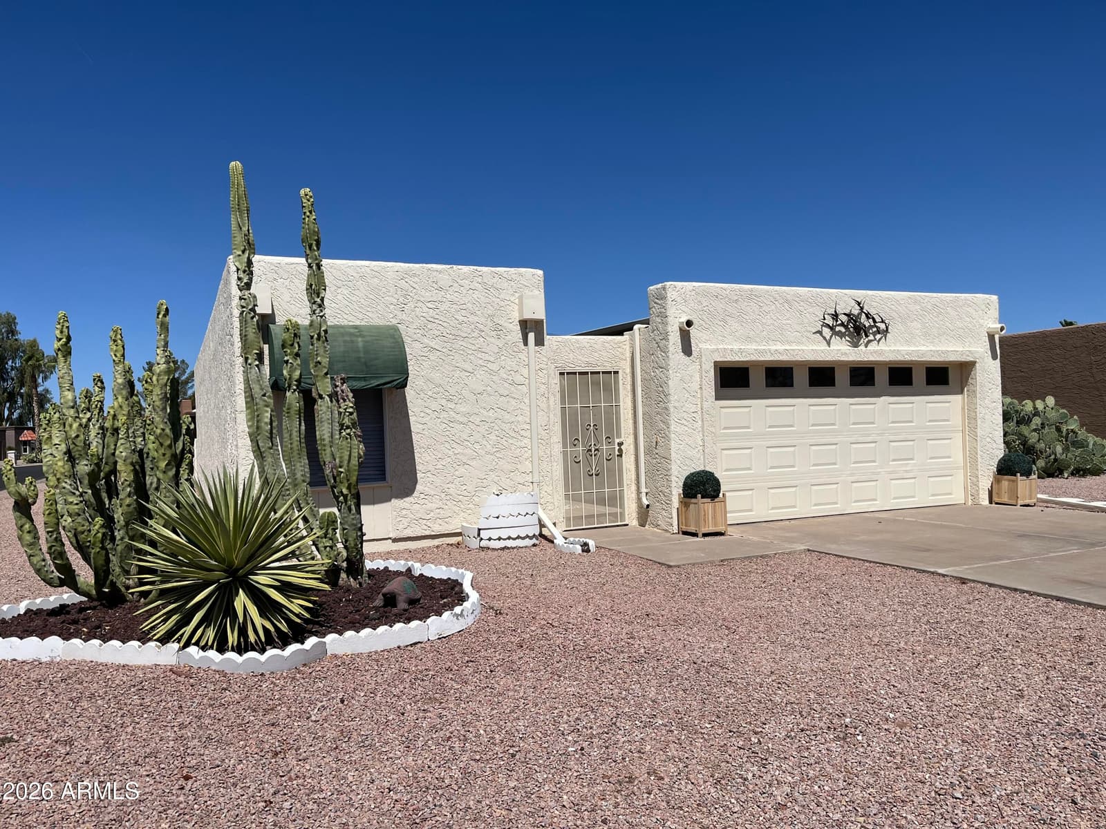 9419 E SUN LAKES Boulevard N, Sun Lakes, AZ 85248