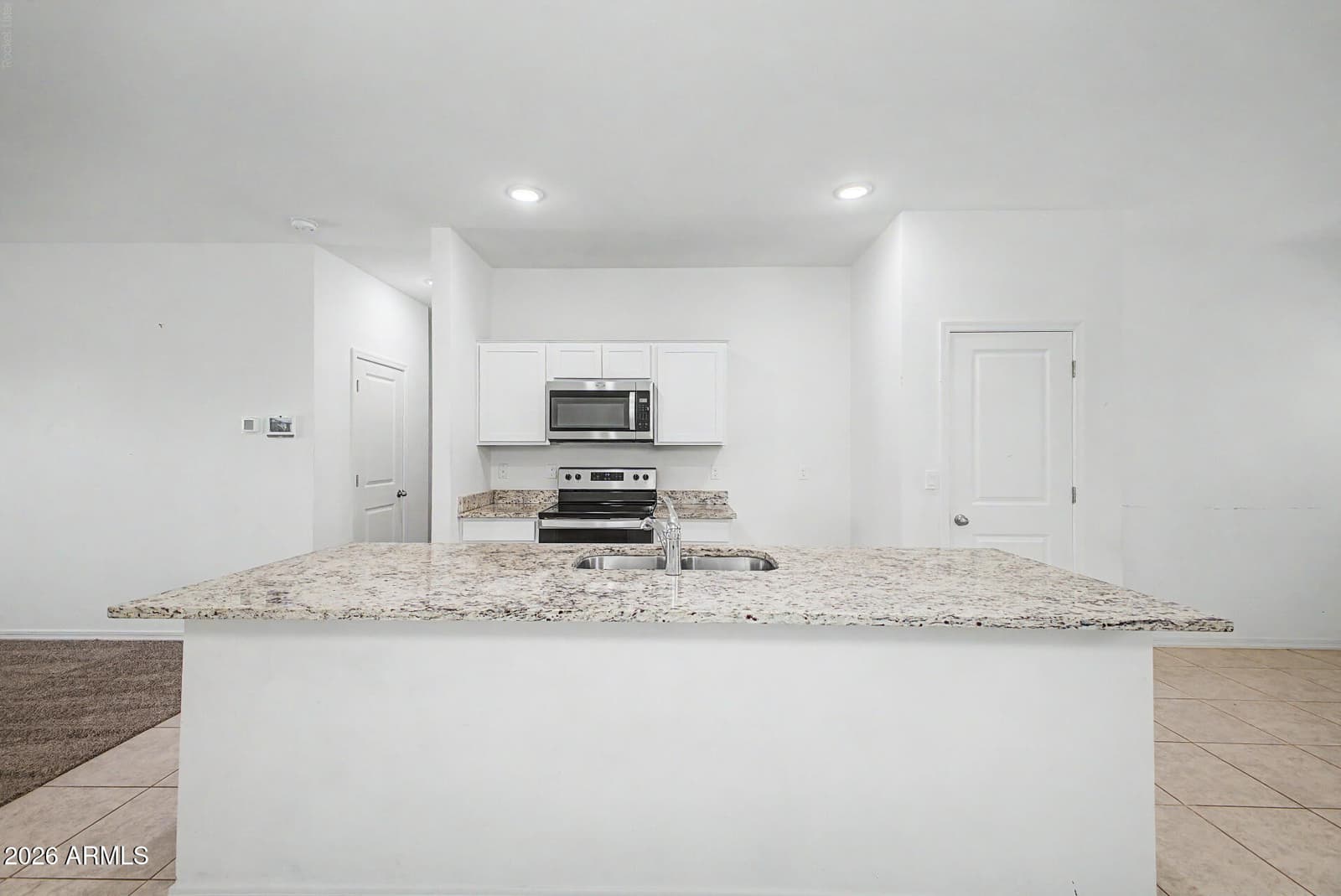 6070 E HELIOS Drive, Florence, AZ 85132 — photo 9 of 26