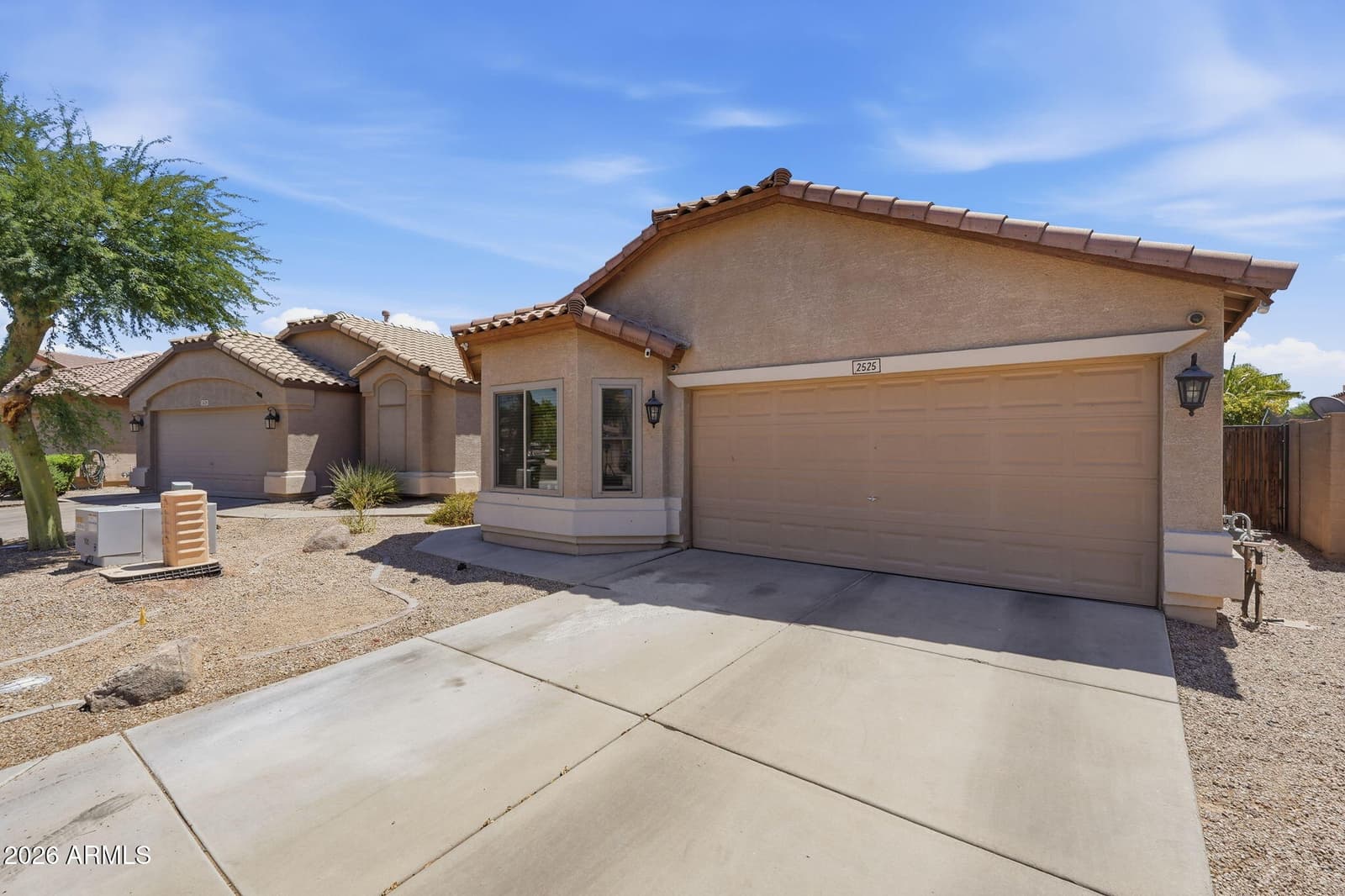 2525 N 109TH Avenue, Avondale, AZ 85392 — photo 1 of 33