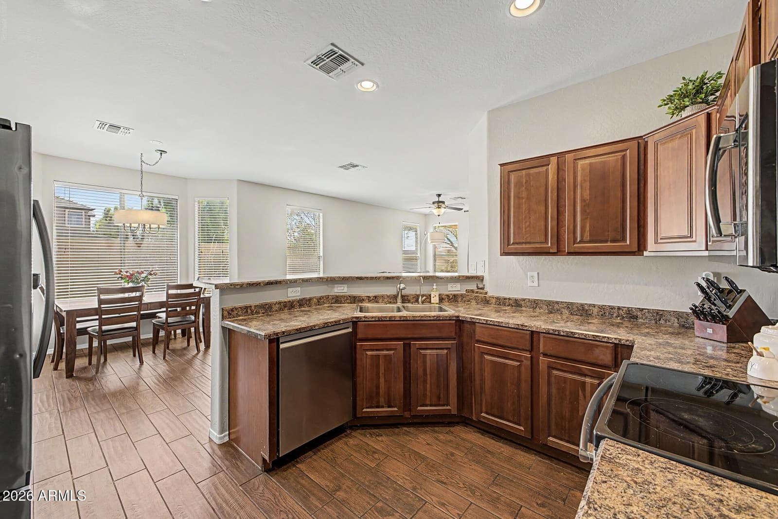 3474 E Coconino Way, Gilbert, AZ 85298 — photo 15 of 38