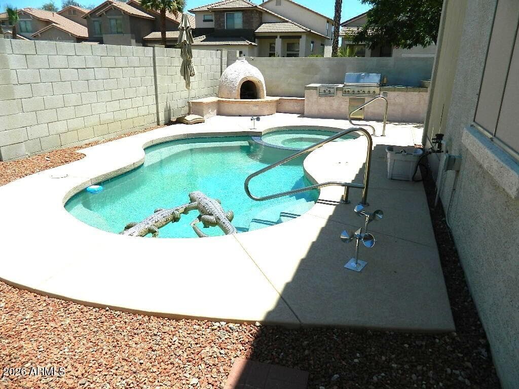 17210 W ELM Street, Surprise, AZ 85388 — photo 11 of 35