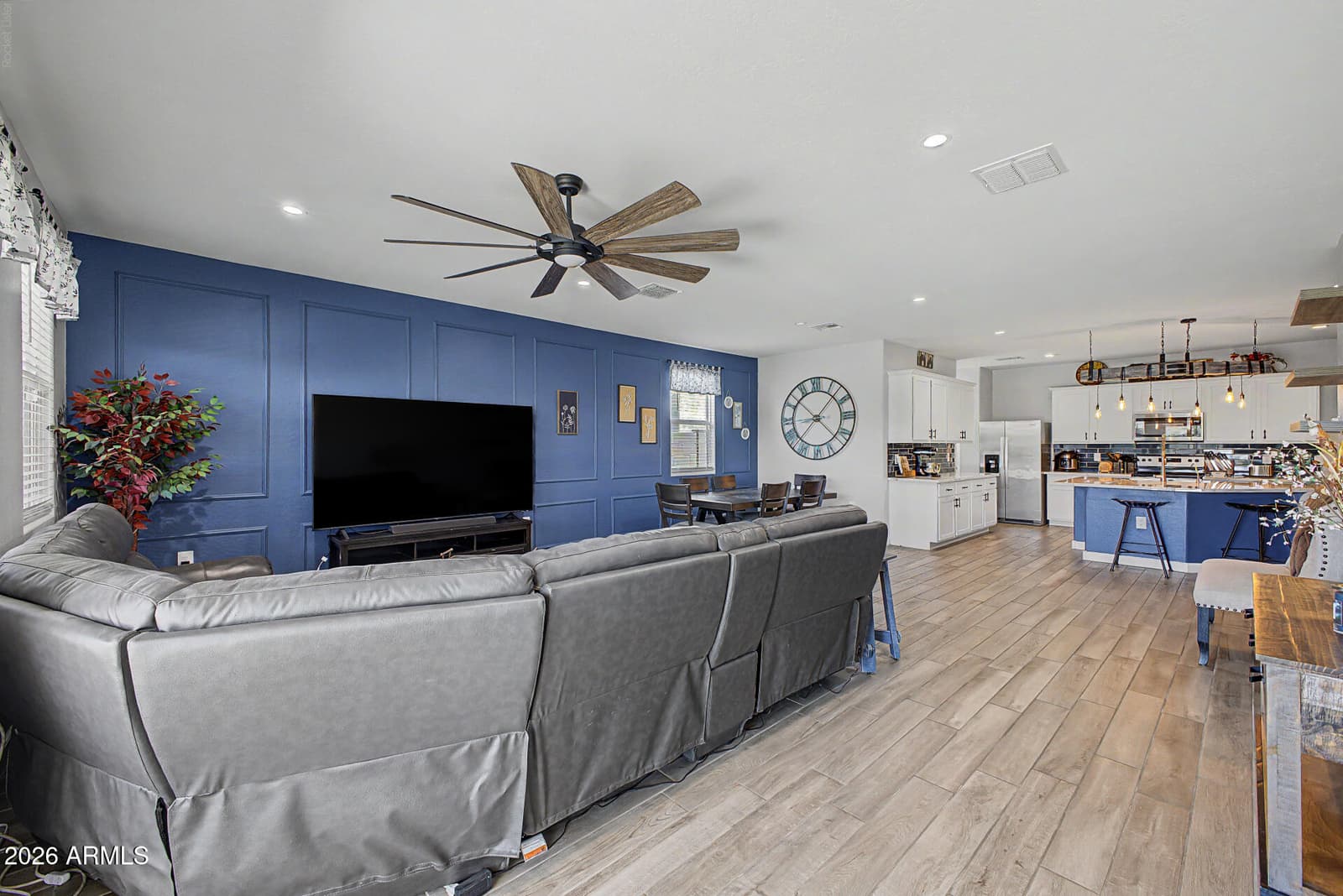 10286 S DESERT VIEW Drive, Apache Junction, AZ 85120 — photo 10 of 57