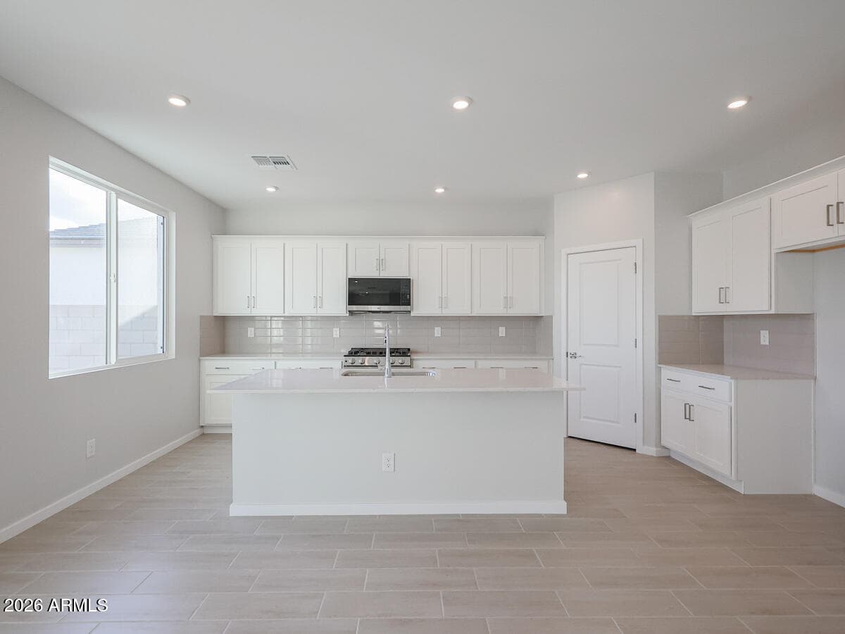 23041 W Irma Lane, Surprise, AZ 85387 — photo 8 of 25