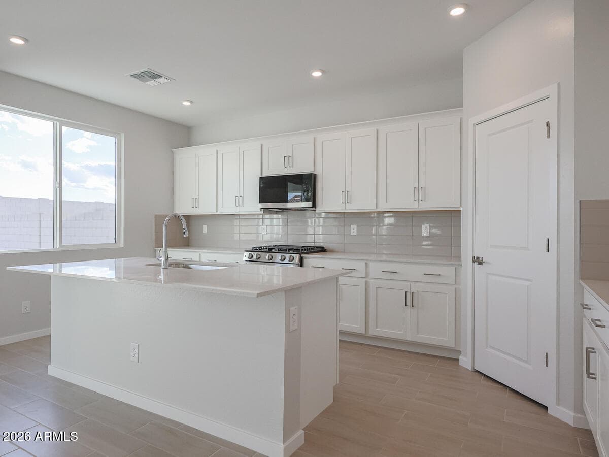23041 W Irma Lane, Surprise, AZ 85387 — photo 10 of 25