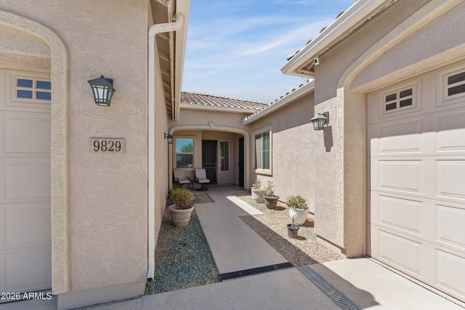 9829 E THISTLE Avenue, Mesa, AZ 85212 — photo 4 of 42