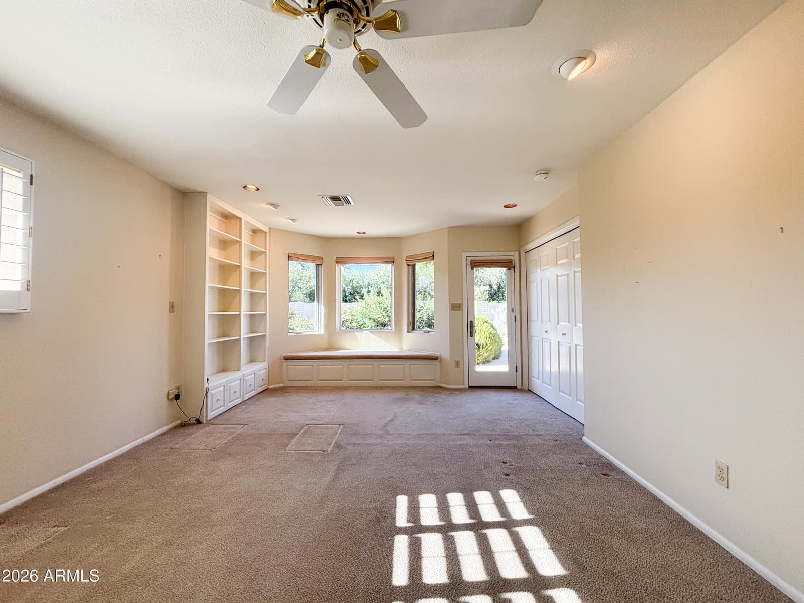 6402 E FANFOL Drive, Paradise Valley, AZ 85253 — photo 17 of 40