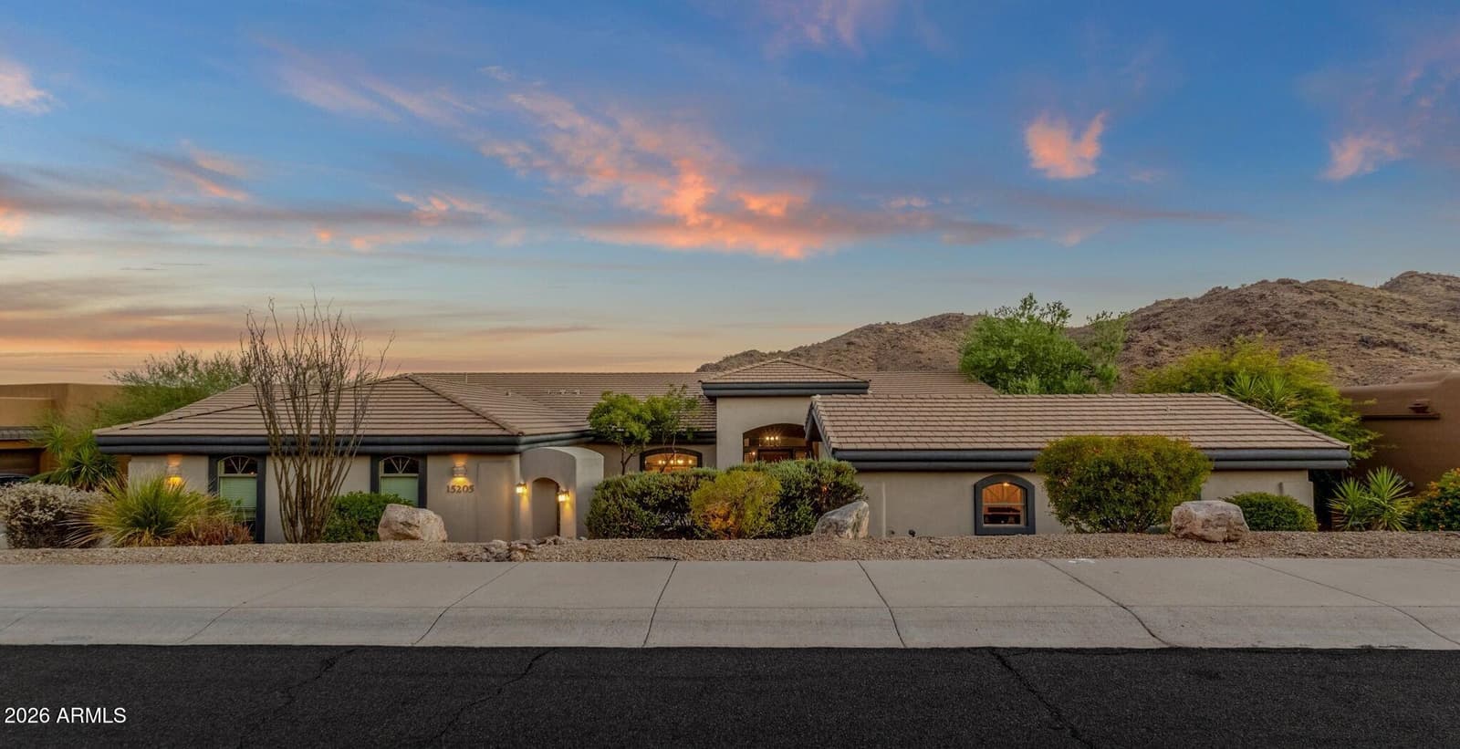 15205 E SUNDOWN Drive, Fountain Hills, AZ 85268 — photo 3 of 89
