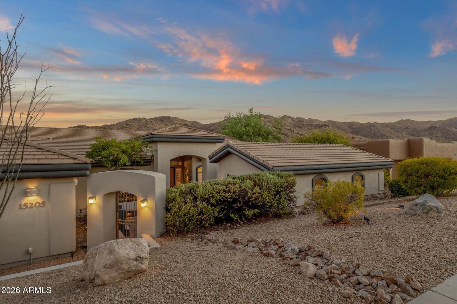 15205 E SUNDOWN Drive, Fountain Hills, AZ 85268 — photo 6 of 89