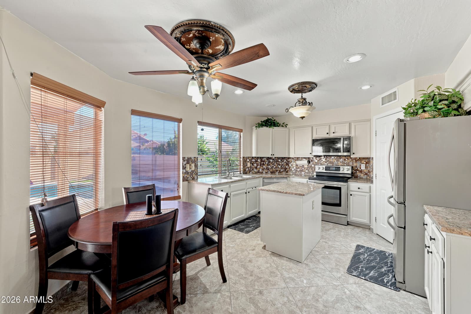 735 E Geronimo Street, Chandler, AZ 85225 — photo 8 of 28