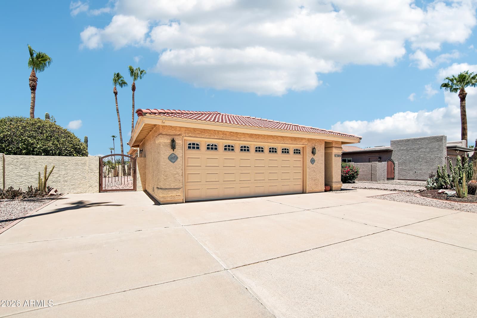 25850 S Foxglenn Drive, Sun Lakes, AZ 85248 — photo 2 of 40