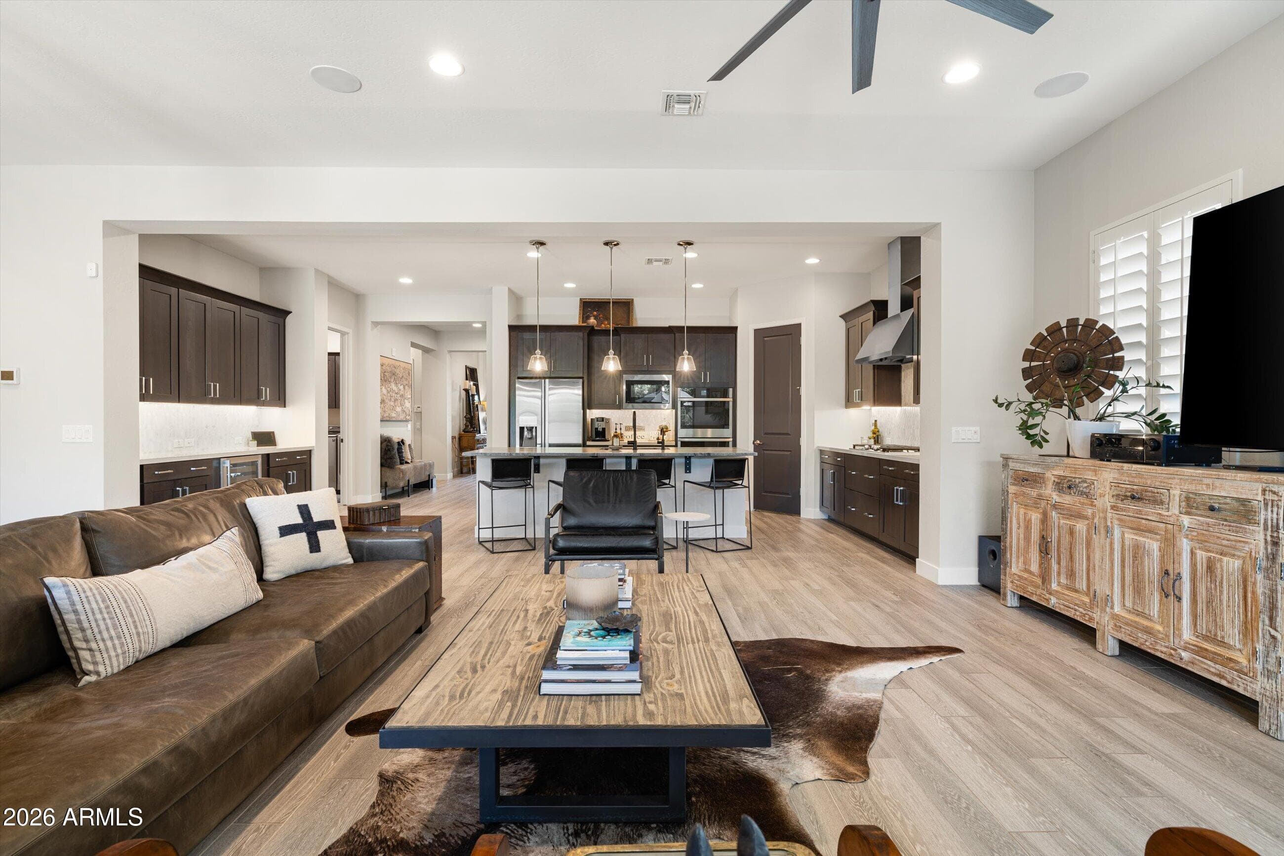 9418 W DALEY Lane, Peoria, AZ 85383 — photo 15 of 37