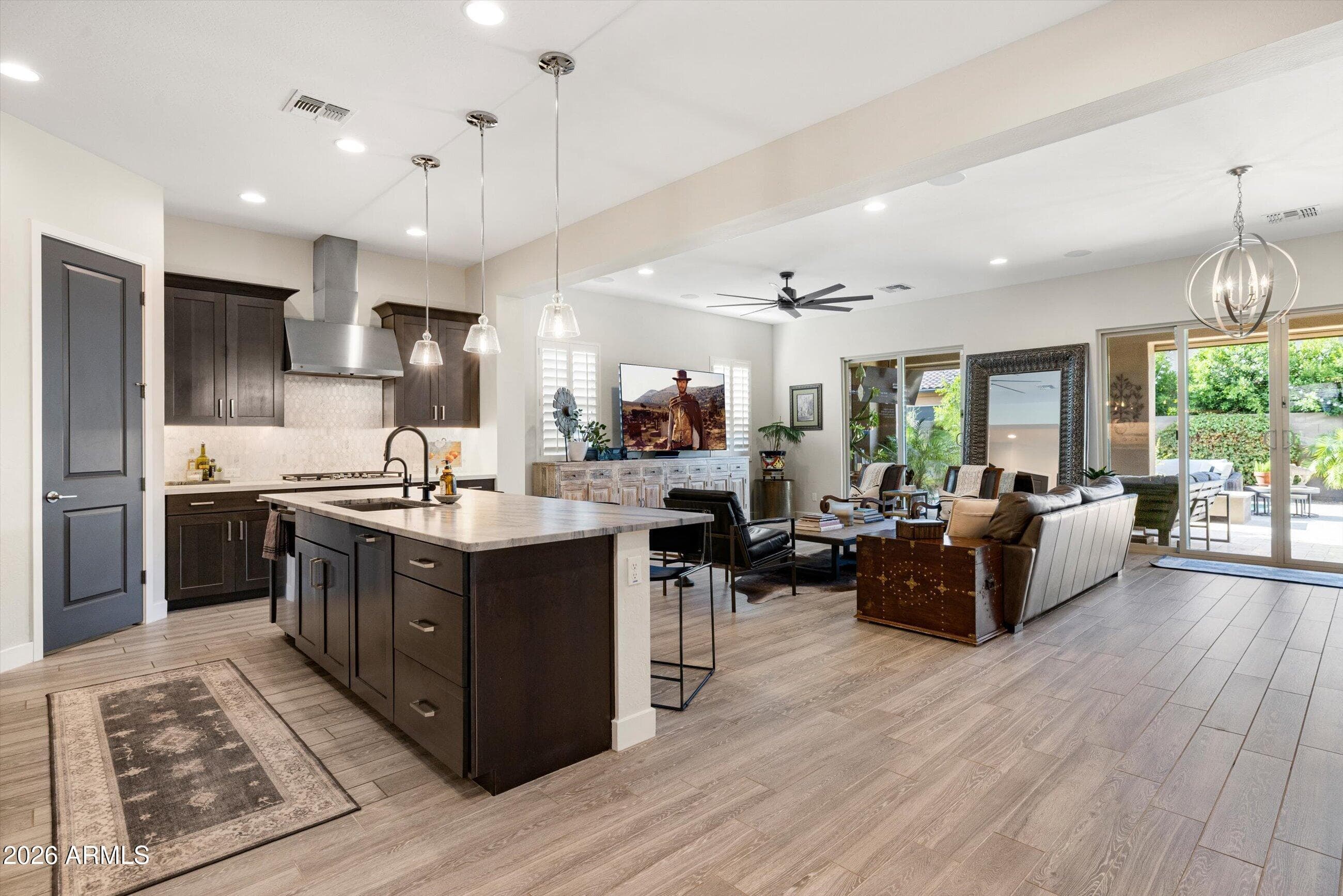 9418 W DALEY Lane, Peoria, AZ 85383 — photo 10 of 37