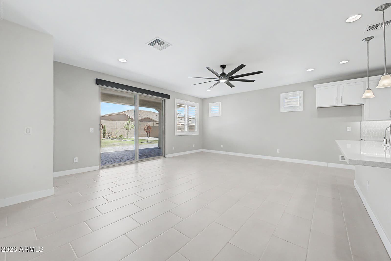 17822 W OREGON Avenue, Litchfield Park, AZ 85340 — photo 12 of 47