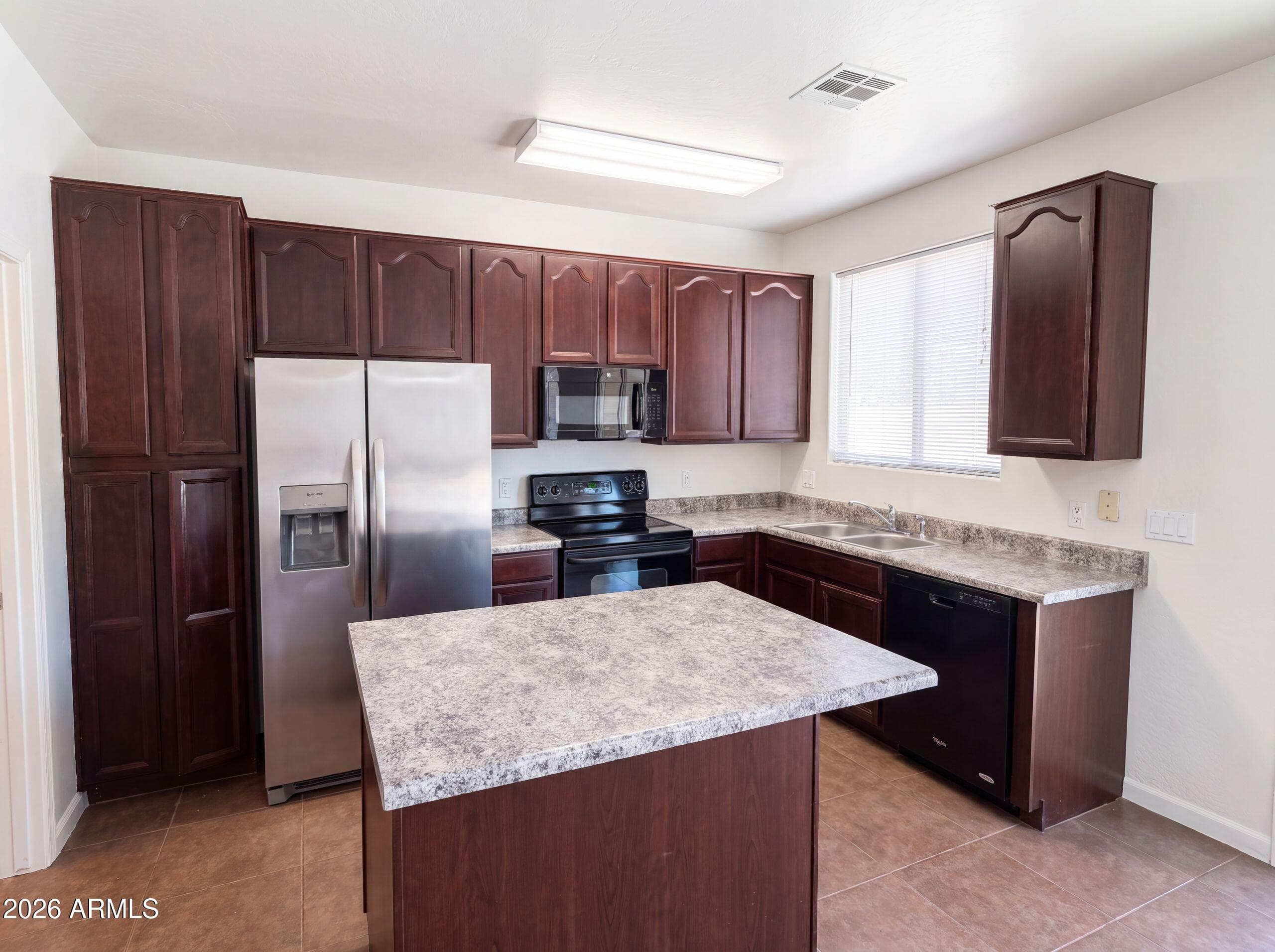 17533 W MANDALAY Lane, Surprise, AZ 85388 — photo 2 of 22