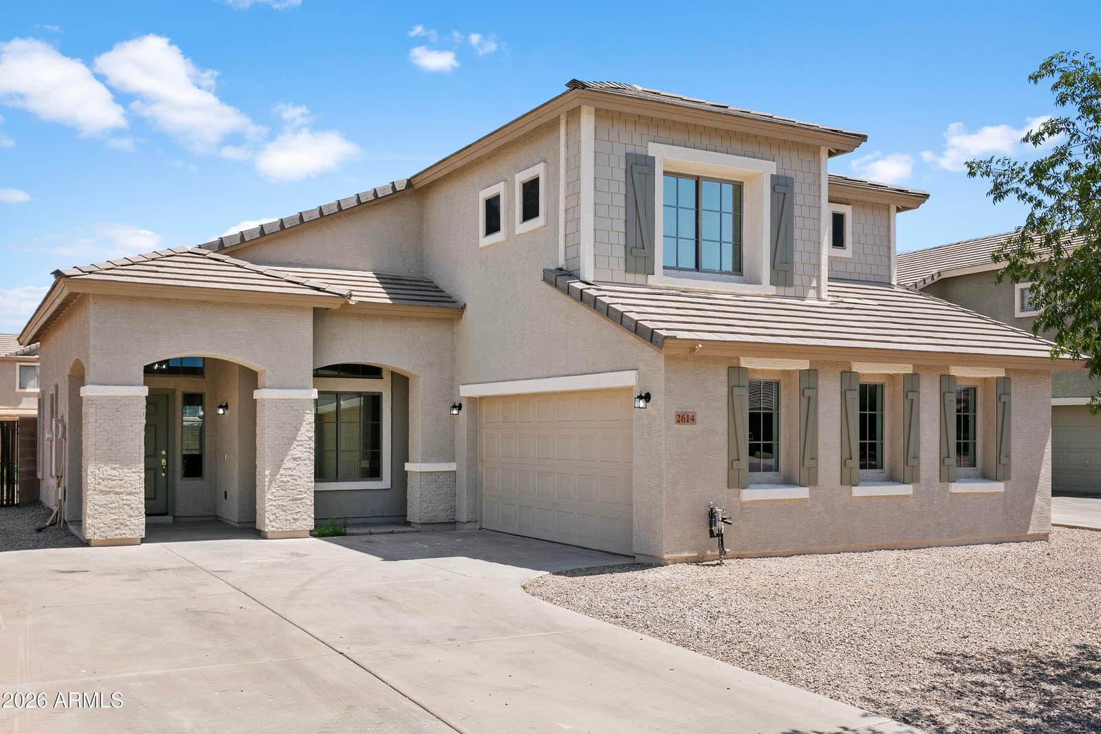 2614 W BOW Court, San Tan Valley, AZ 85144
