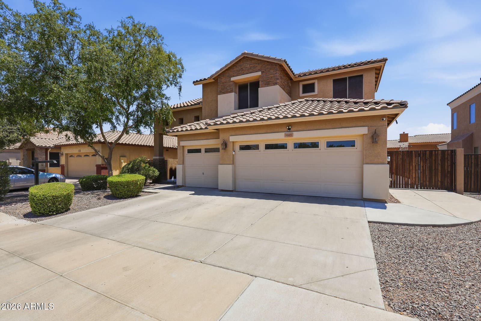 3605 S DANIELSON Way, Chandler, AZ 85286 — photo 2 of 33