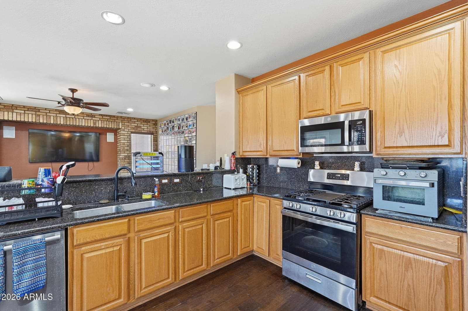 3605 S DANIELSON Way, Chandler, AZ 85286 — photo 11 of 33