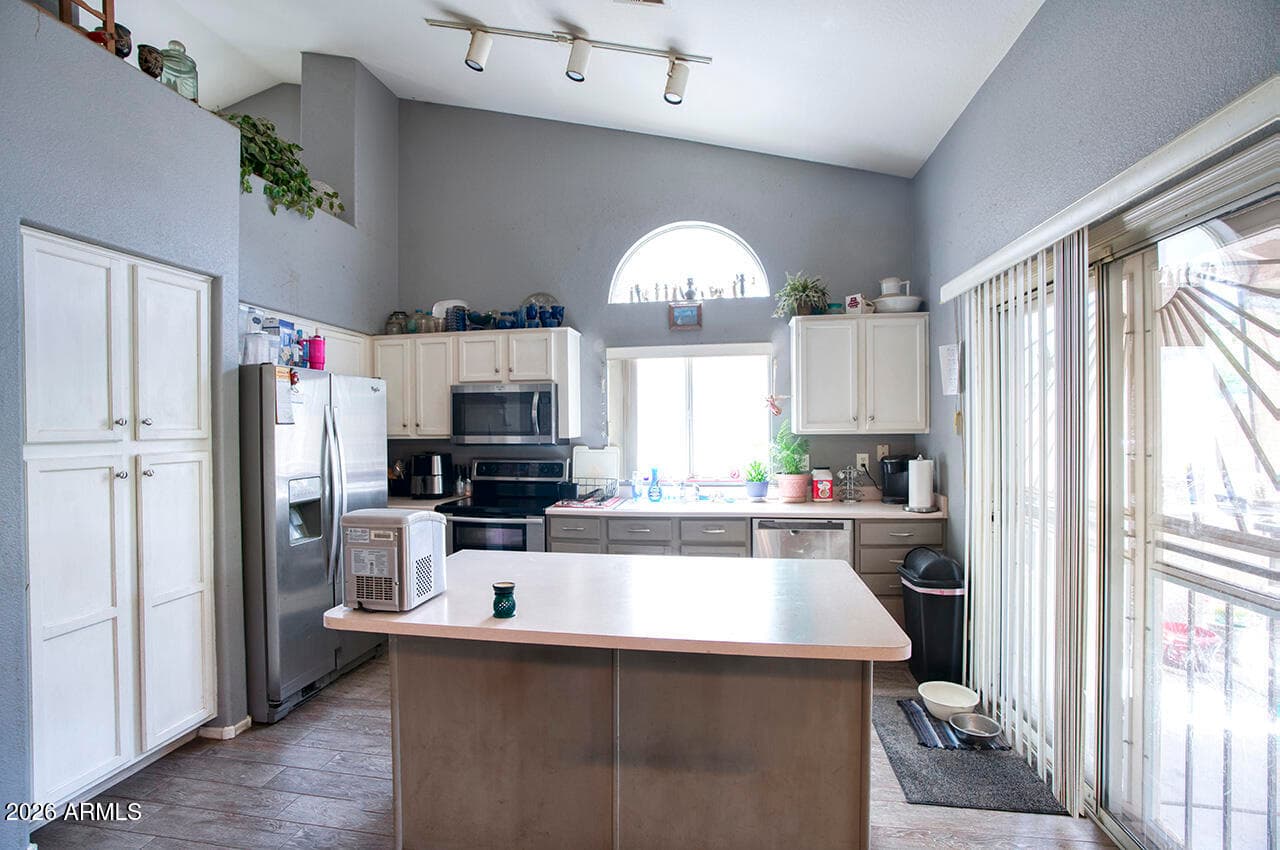 14905 W LUPINE Lane, Surprise, AZ 85374 — photo 7 of 26
