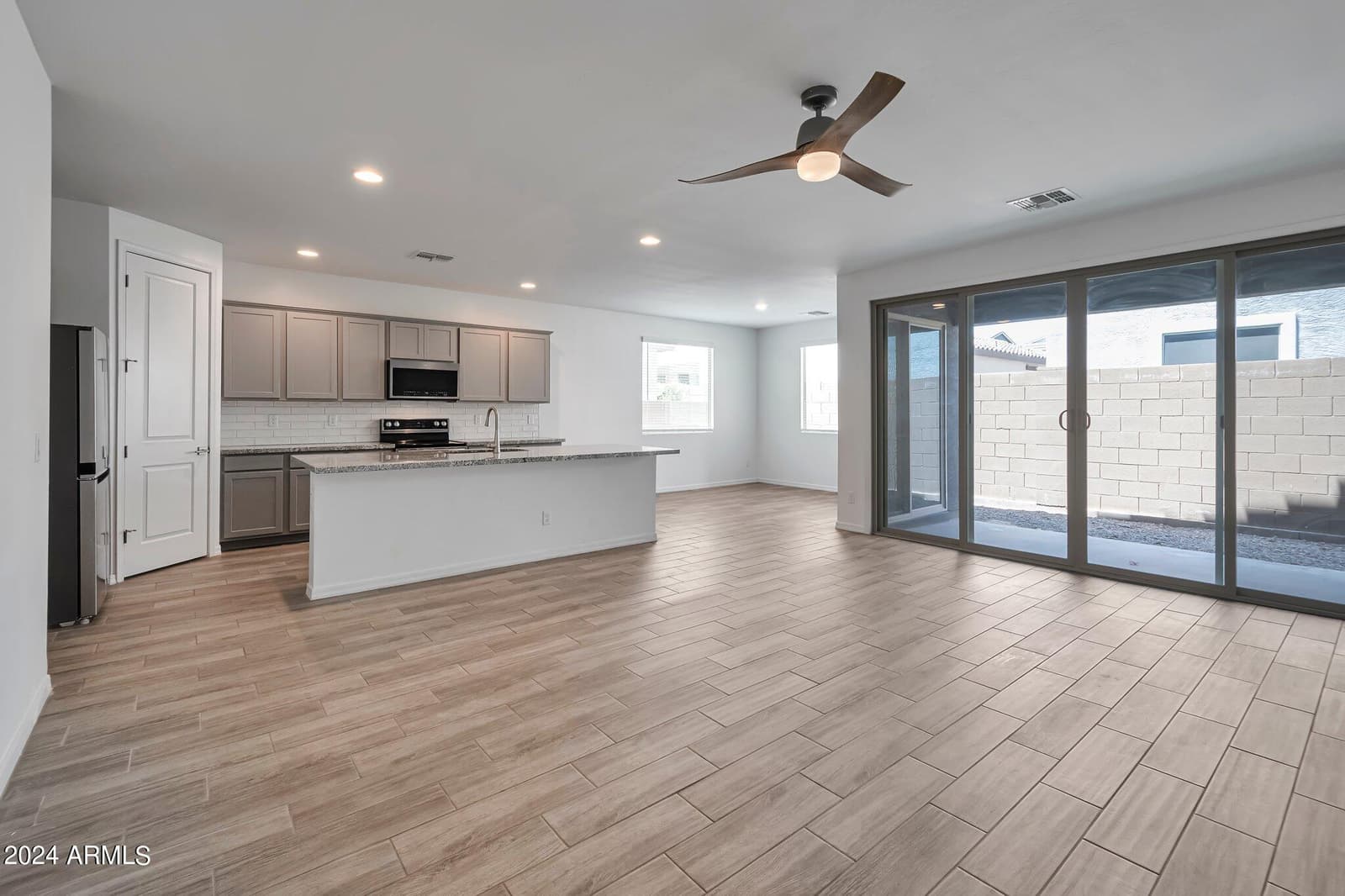 9326 E STATIC Avenue, Mesa, AZ 85212 — photo 6 of 26